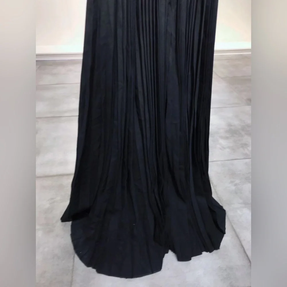 US 2 Victoria Beckham Wool Asymmetric Plunge Dress NWOT - Picture 9 of 10